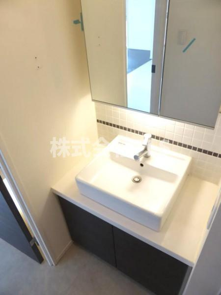 港区南麻布３丁目の賃貸マンションの洗面所