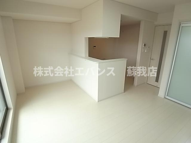 【居間・リビング】 | マルベリー千葉寺 | おしゃれな居間です
