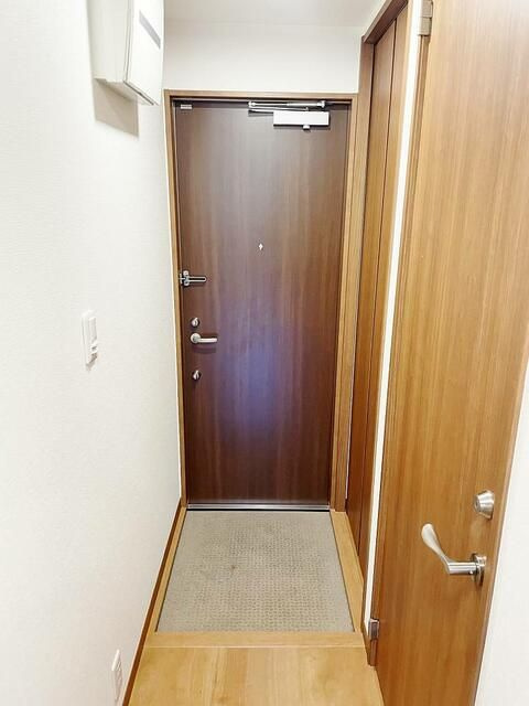 Ｒｈｉａｎｎｏｎの玄関|明るい玄関です