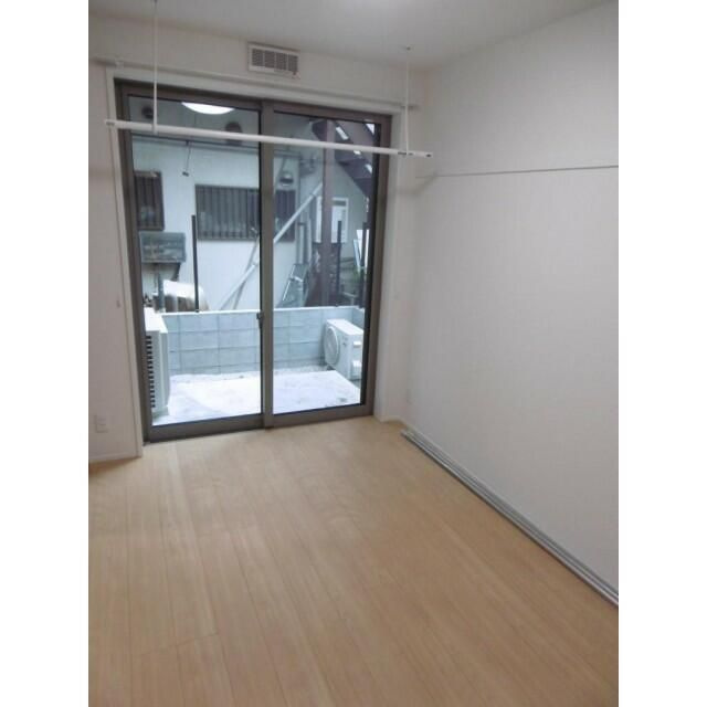ソレイユ大原の寝室|使い勝手のいい寝室です