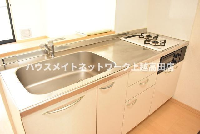 メリープラッツ平成町Ⅲのキッチン|対面キッチン（ガスコンロ付）