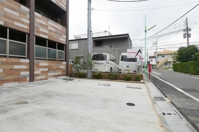 ＰＲＥＭＩＵＭ　ＣＵＢＥ　世田谷＃ｍｏの駐車場|駐車場完備です