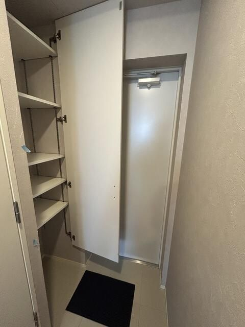フラッツ奥沢エイトの玄関|落ち着いた玄関です