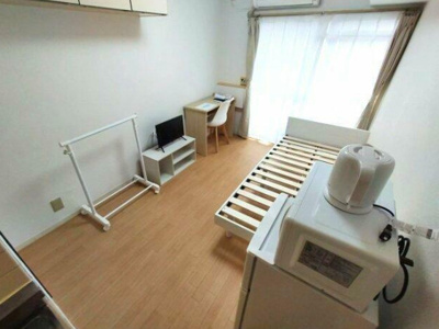 【居間・リビング】 | AP751　メゾン・ド・アルジャン | 大きな窓で明るいお部屋です。