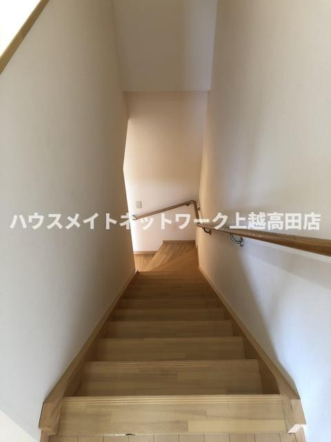 メリープラッツ平成町Ⅳのその他|階段