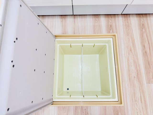 柏市豊四季新築戸建【豊小学校：2分】の収納|キッチン床下収納