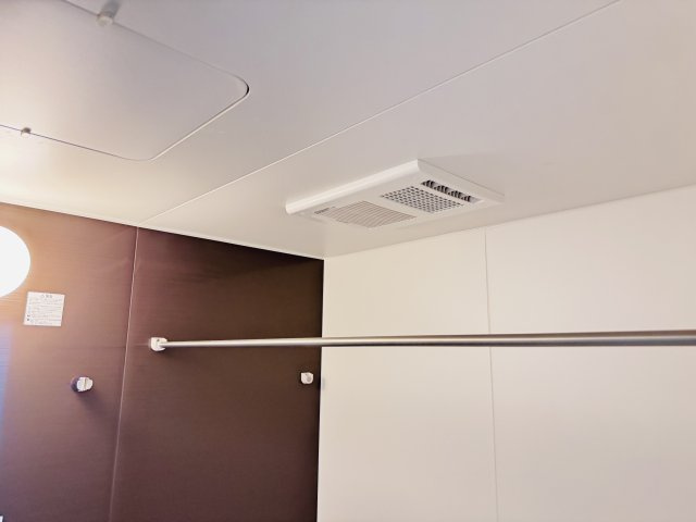 柏市豊四季新築戸建【豊小学校：2分】の冷暖房・空調設備|雨の日も安心の浴室乾燥機つき