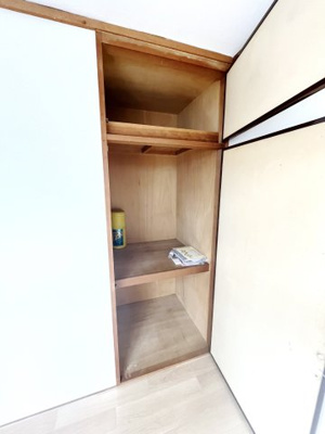 奥行きのある収納