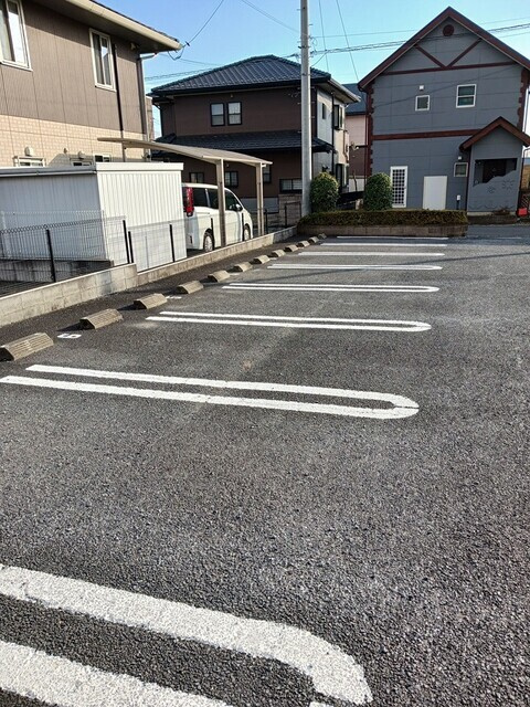 アンソレイエ　Ｂの駐車場