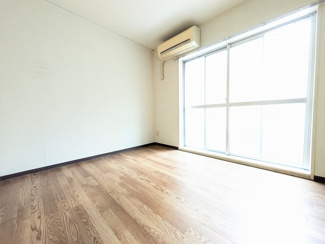 ◆東向きのお部屋です◆※クリーニング前※