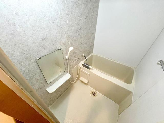 アンベリール上大岡の浴室|別部屋同型タイプ