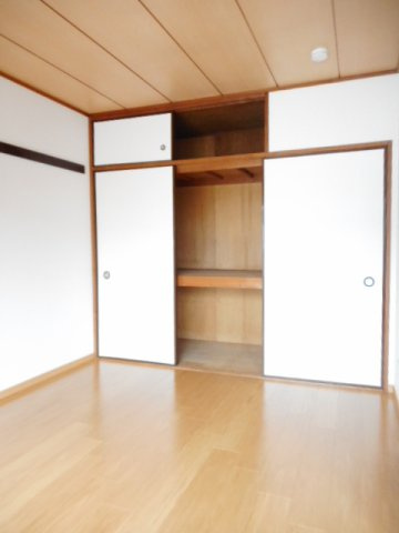 シティハイツ若草の収納