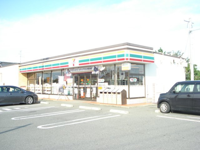 ゴールドリーフの周辺|セブンイレブン稲沢一色市場町店まで132ｍ