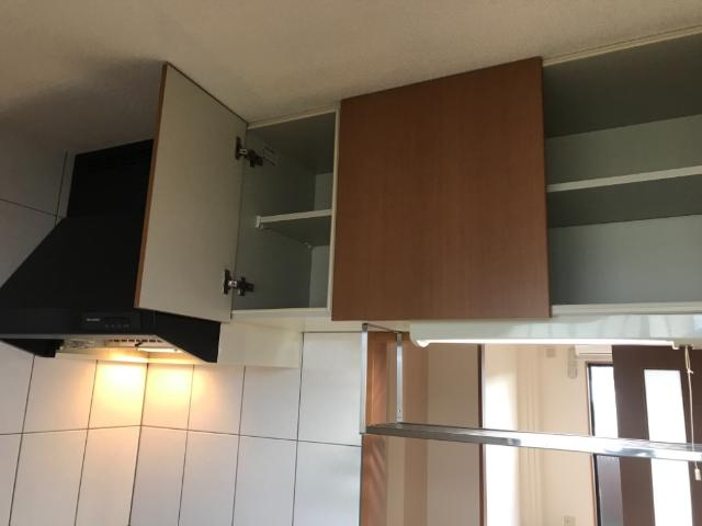 サンモールのキッチン|キッチン吊り戸棚