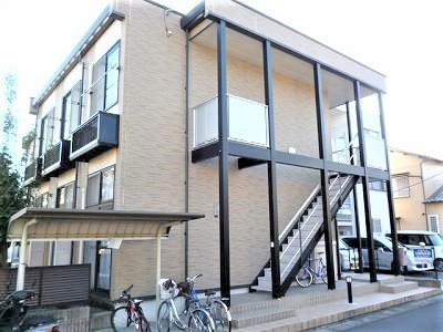 レオパレスリドの外観