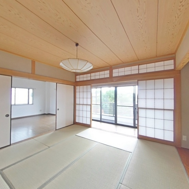岐阜市北一色９丁目の一戸建ての居間・リビング|2階和室