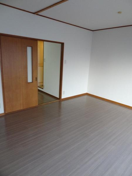 創建泉尾マンションの洋室|★とってもキレイです★