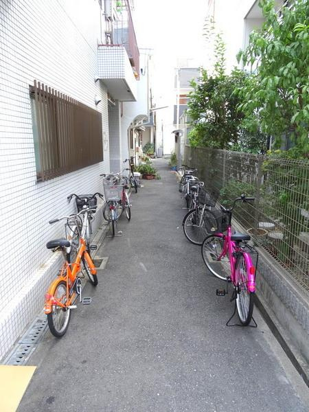 創建泉尾マンションのエントランス|★建物入口付近★