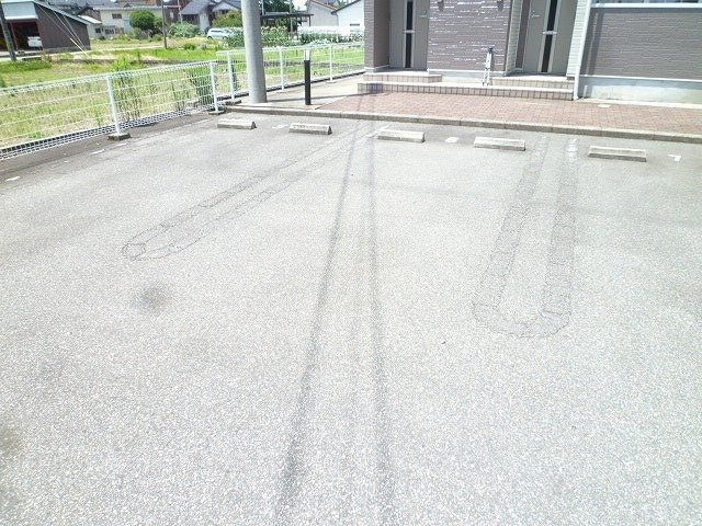 フローリアの駐車場|駐車場完備です