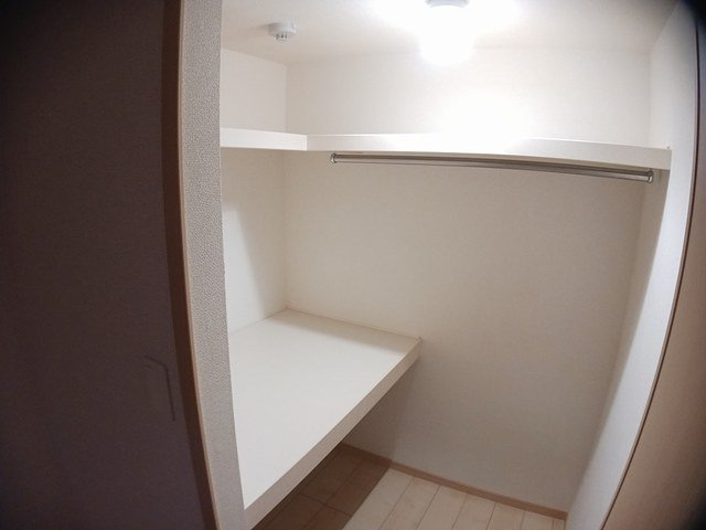 プラジュ千種の収納