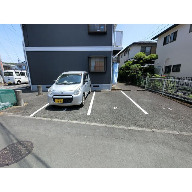 八王子アメニティーコーポの駐車場