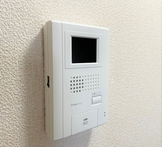 レオパレスエクレールのその他|モニター付きインターホン