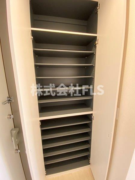 豊島区千川１丁目の賃貸マンションの玄関