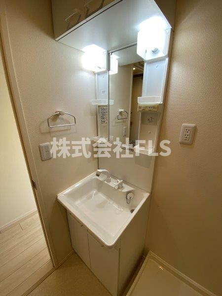 豊島区千川１丁目の賃貸マンションの洗面所