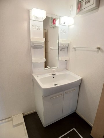 パストラル若宮の洗面所|スペースが確保できる洗面所です
