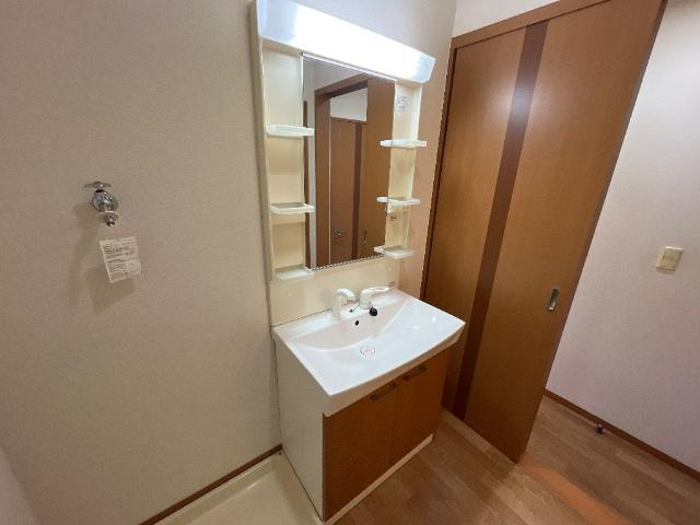 アクアサイド上の浜の洗面所|洗髪洗面化粧台