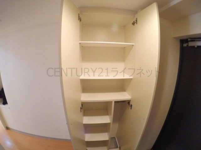 【玄関】 | ドゥーエ江坂1