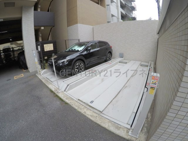 【駐車場】 | ドゥーエ江坂1