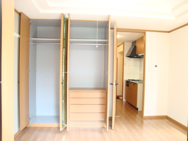 コンフォールの収納|クローゼット