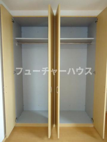プリマヴェーラ（Ｐｒｉｍａｖｅｒａ）の収納|クローゼット