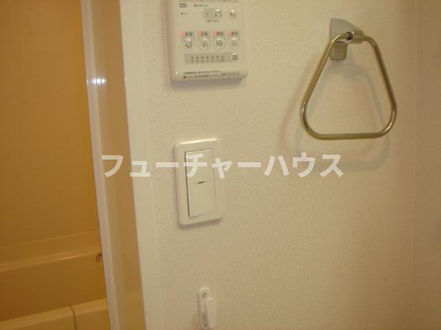 アーデン（ＡＲＤＥＮ）のその他|バス入り口