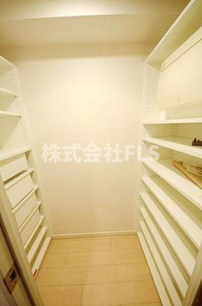 中央区日本橋箱崎町の賃貸マンションの収納|納戸シューズインクローゼット
