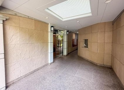 【エントランス】 | ガーデンズ国立西館