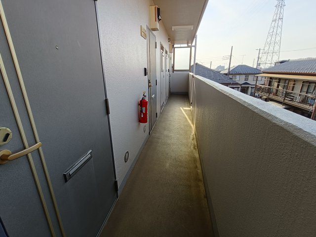 川口市北原台１丁目の賃貸マンションのロビー