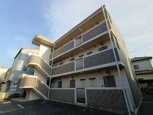 川口市北原台１丁目の賃貸マンションの外観