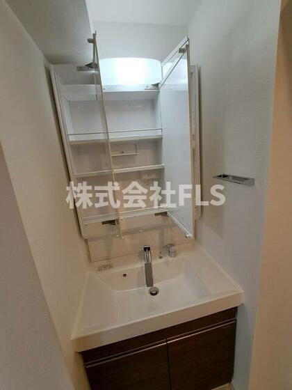中央区日本橋中洲の賃貸マンションの洗面所