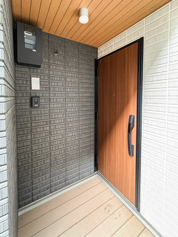 BLOOM COURTの玄関
