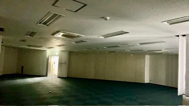 雅光園ビルの寝室