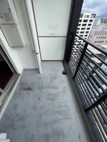 福岡市博多区博多駅東３丁目の賃貸マンションのバルコニー