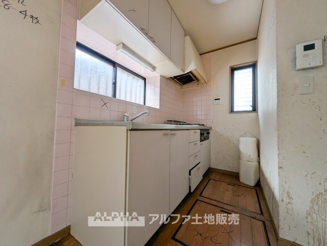 東村山市久米川町2丁目　中古戸建のキッチン|【Comfort Kitchen】
◆システムキッチン◆調理から片付けまでスムーズに進めやすいキッチン。グリル付きで、毎日の料理の幅も広がります。
