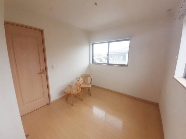 宇土市新小路町の中古一戸建の洋室|5帖