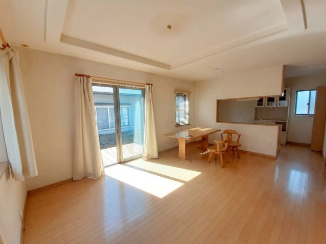 宇土市新小路町の中古一戸建の居間・リビング