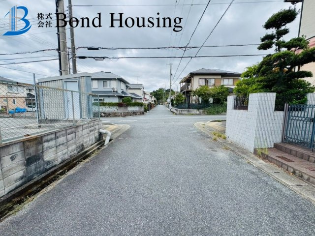 7LDK　お庭スペース有り　西区天王山　中古戸建の前面道路含む現地写真