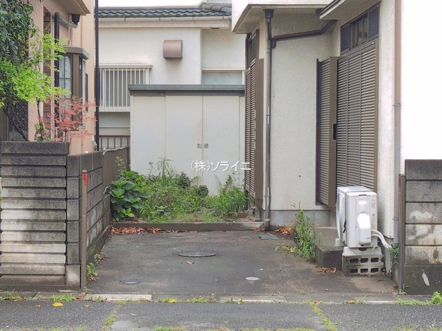 戸建 狭山市柏原の駐車場