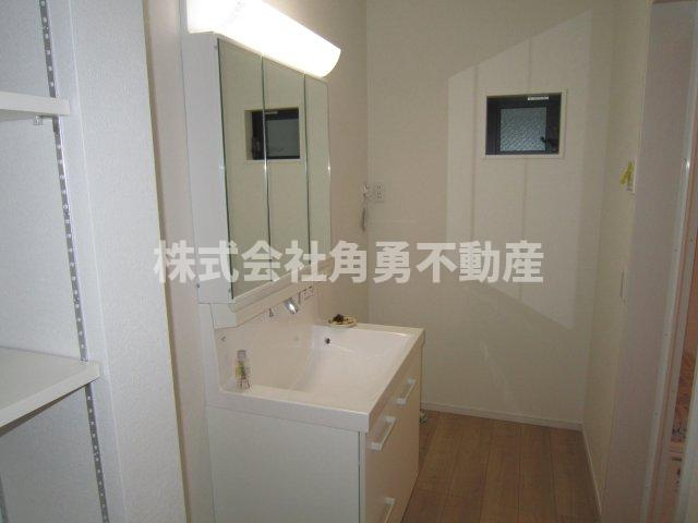 平塚市達上ヶ丘1期　新築一戸建て　１号棟の内観：施工例|《施工例》洗面化粧台