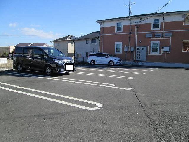 オルテシアの駐車場|駐車スペースもあります